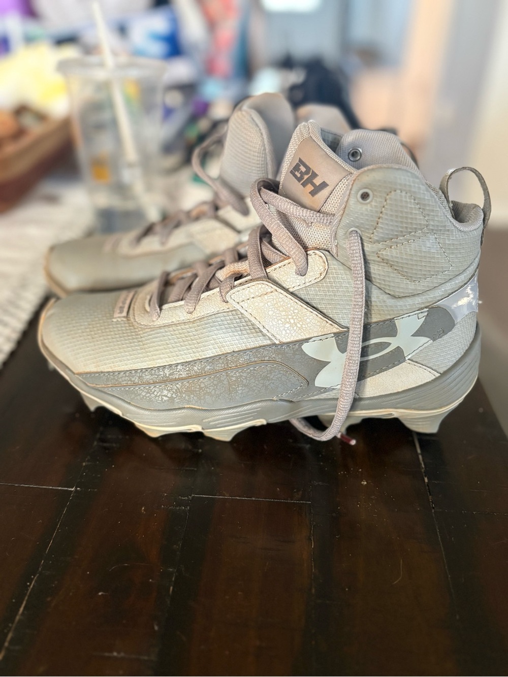 Under Armour: Bryce Harper Kids' Taupe Gray High-Top Athletic Cleats